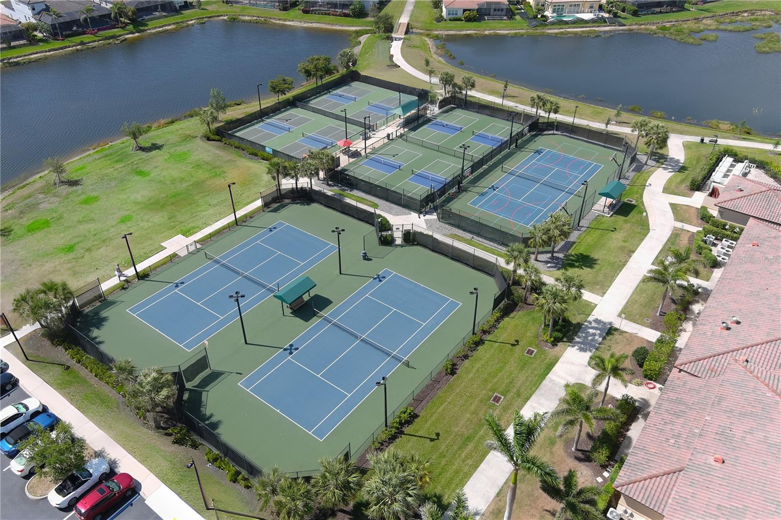 GRAN PARADISO & VILLAS II AT GRAN PARADI - Residential