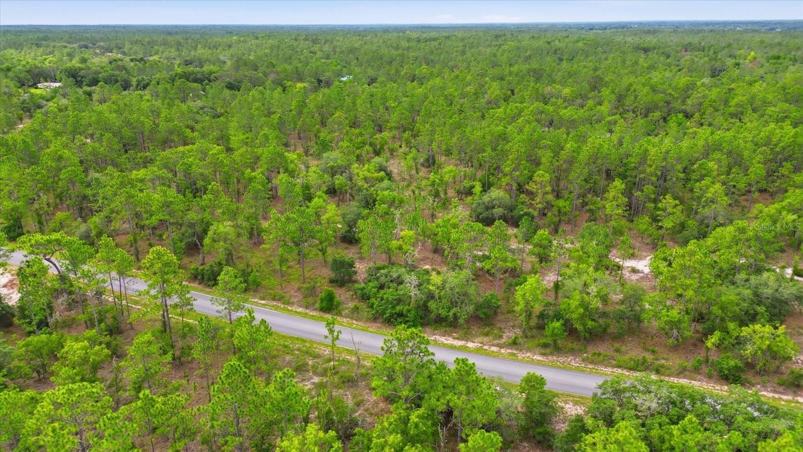 RAINBOW LAKES ESTATE - Land
