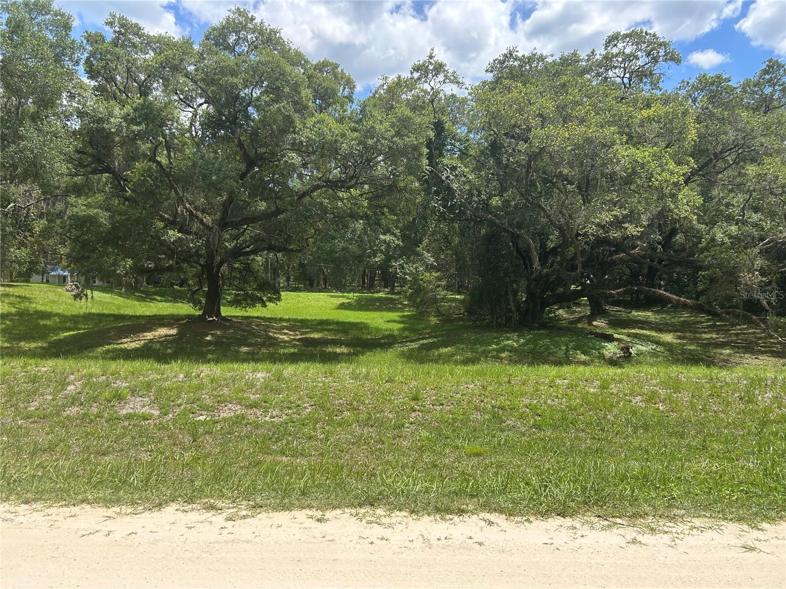 ROLLING RANCH ESTATE - Land