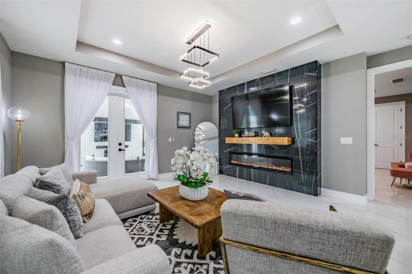 WILMA WEST - Residential
