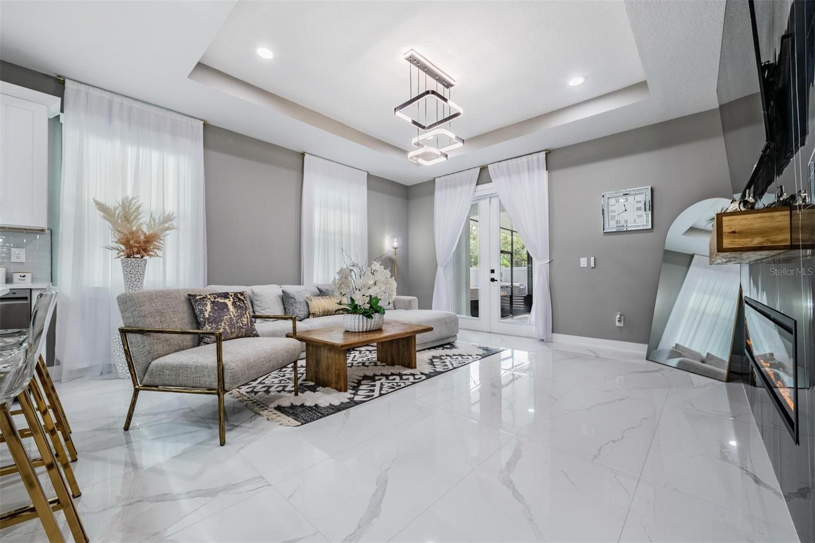 WILMA WEST - Residential