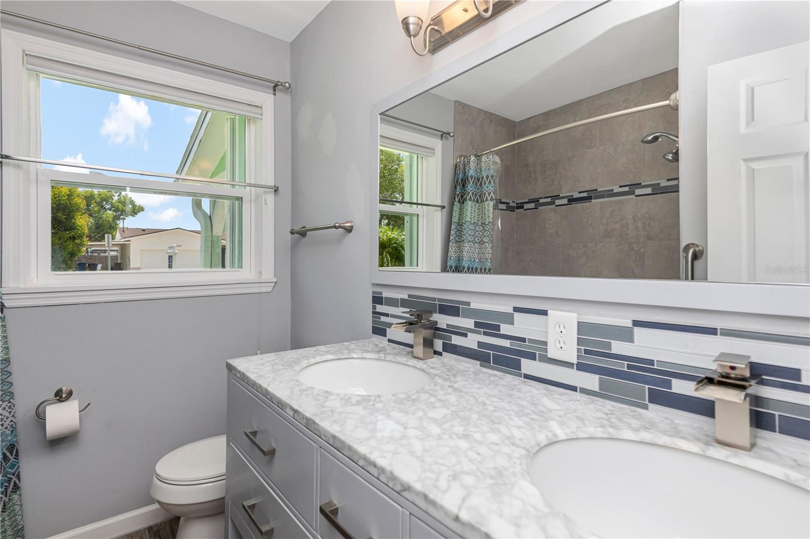 SHERYL MANOR - Residential