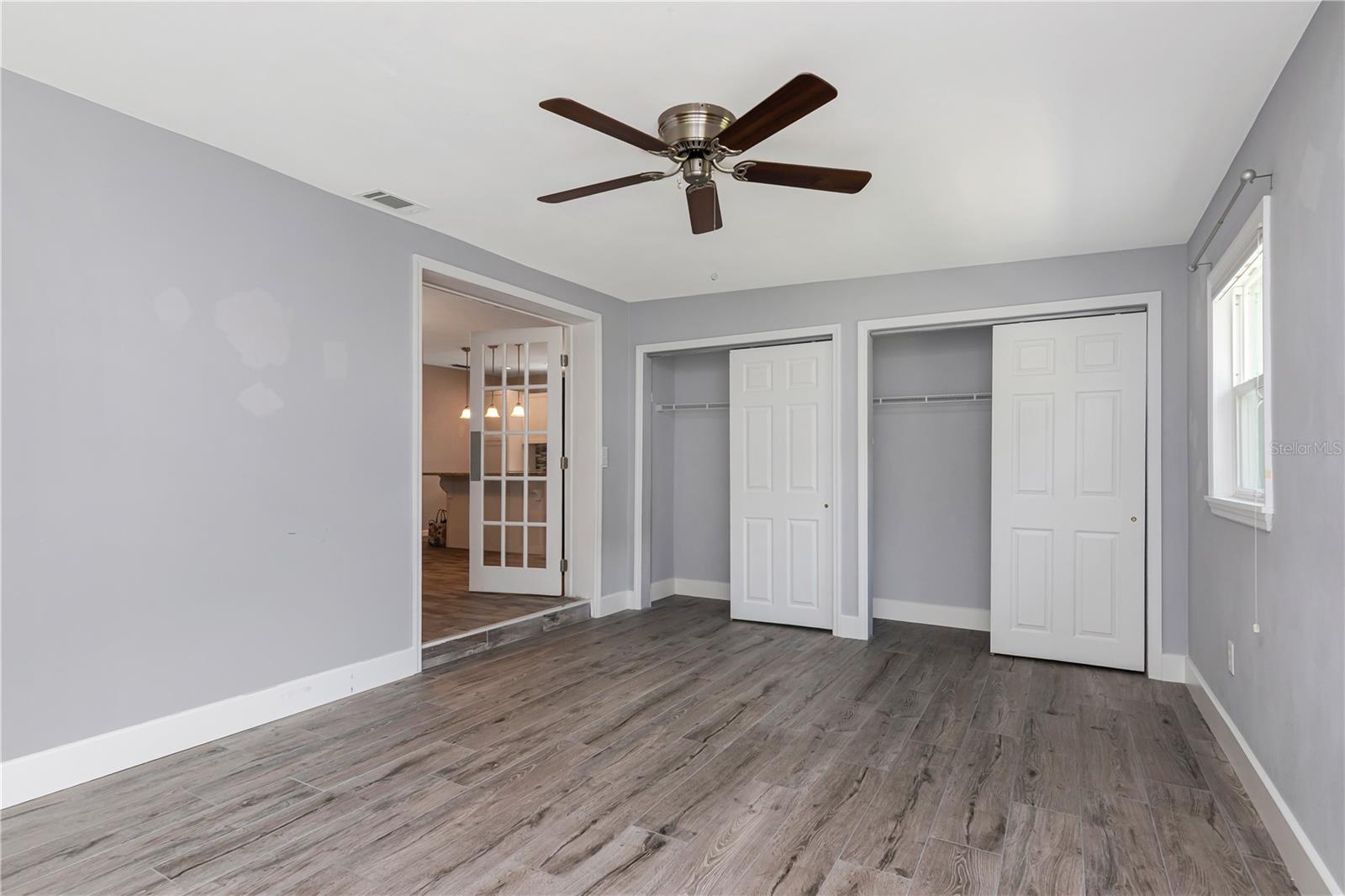 SHERYL MANOR - Residential