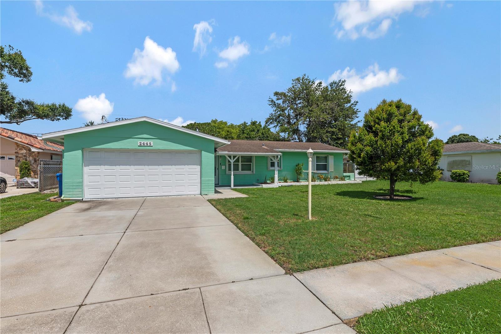 SHERYL MANOR - Residential