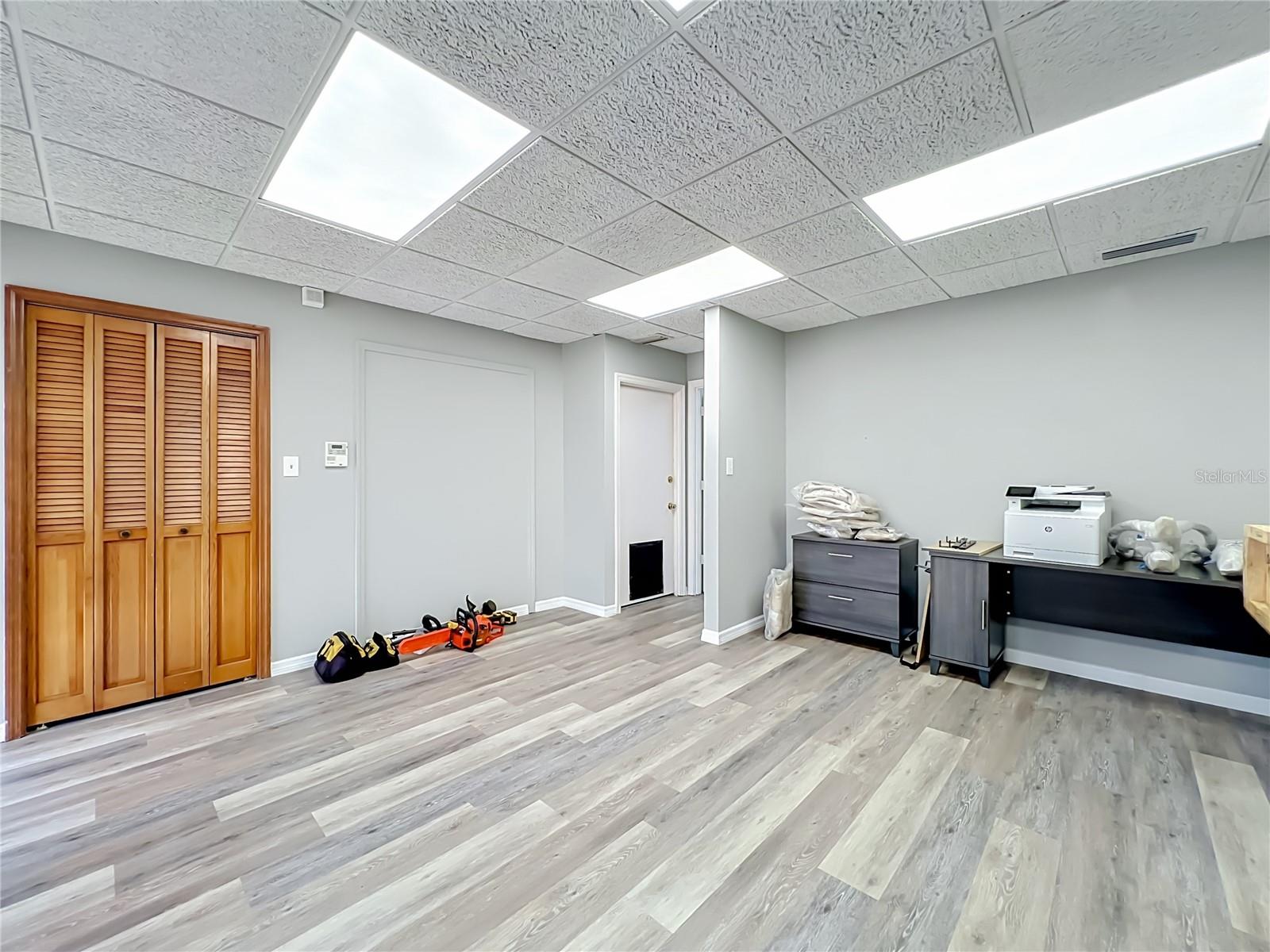 GLENROSE LEA - Commercial Sale