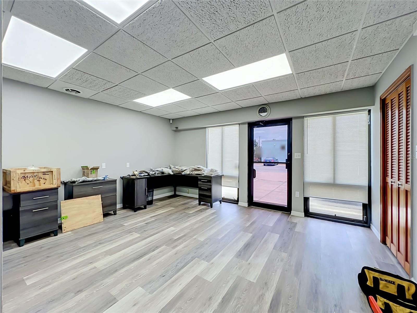 GLENROSE LEA - Commercial Sale