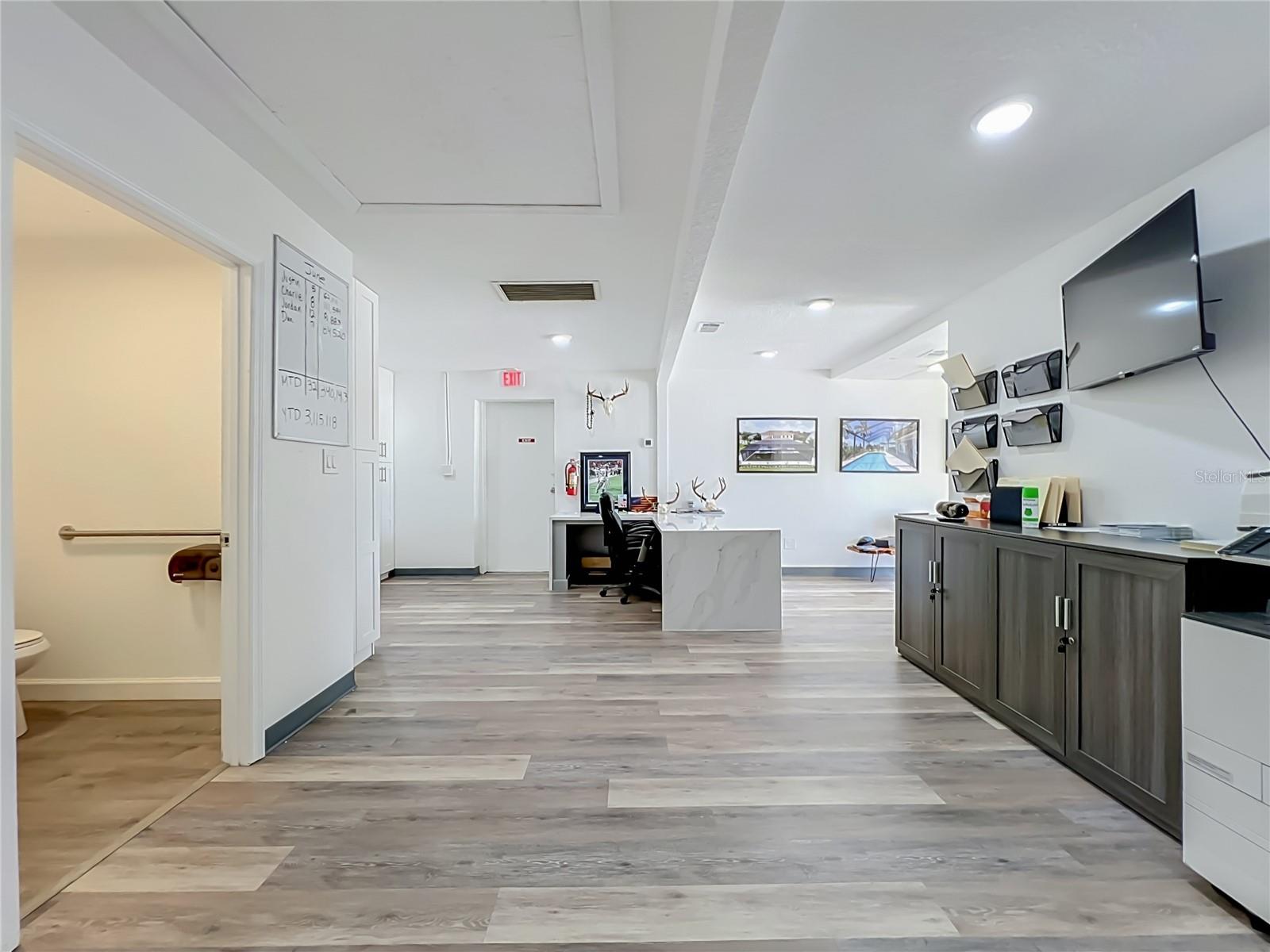GLENROSE LEA - Commercial Sale