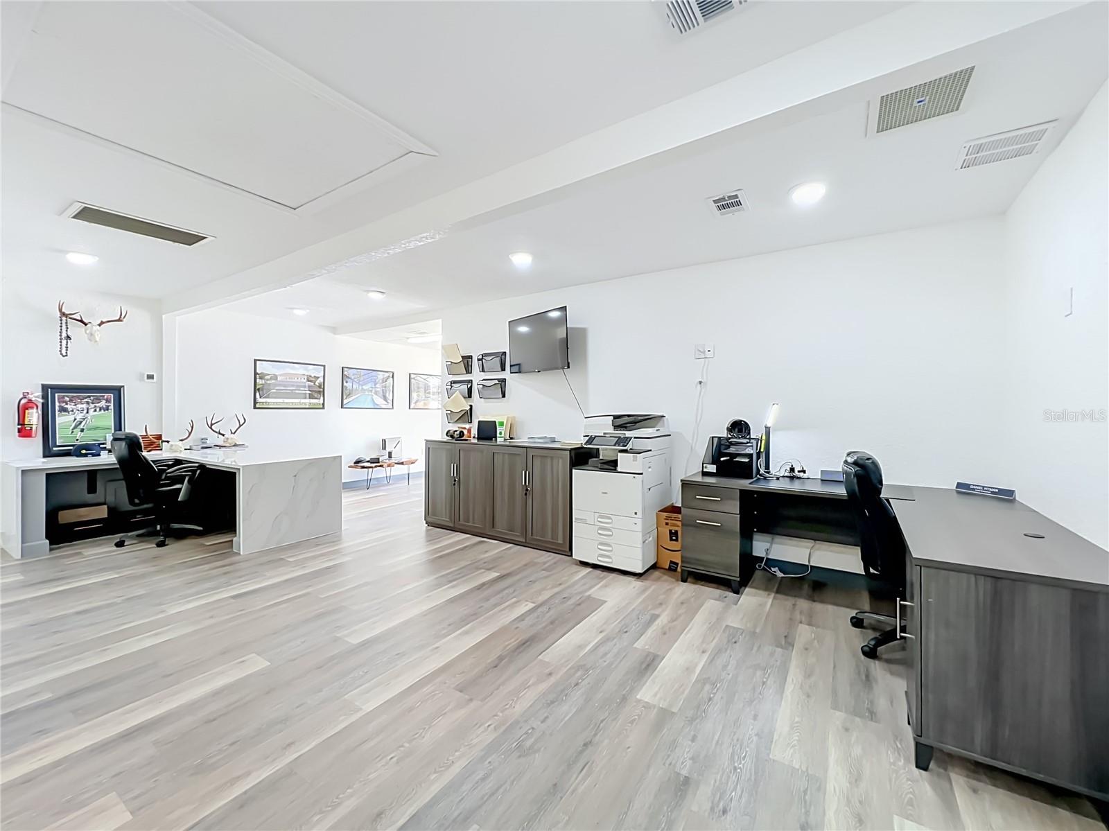 GLENROSE LEA - Commercial Sale
