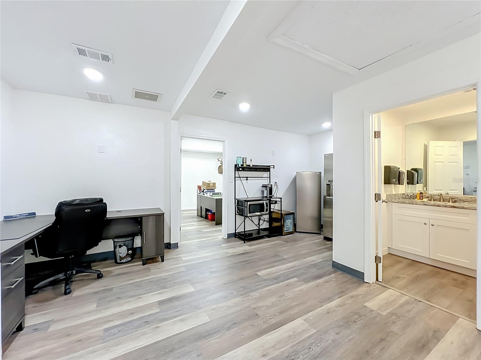 GLENROSE LEA - Commercial Sale