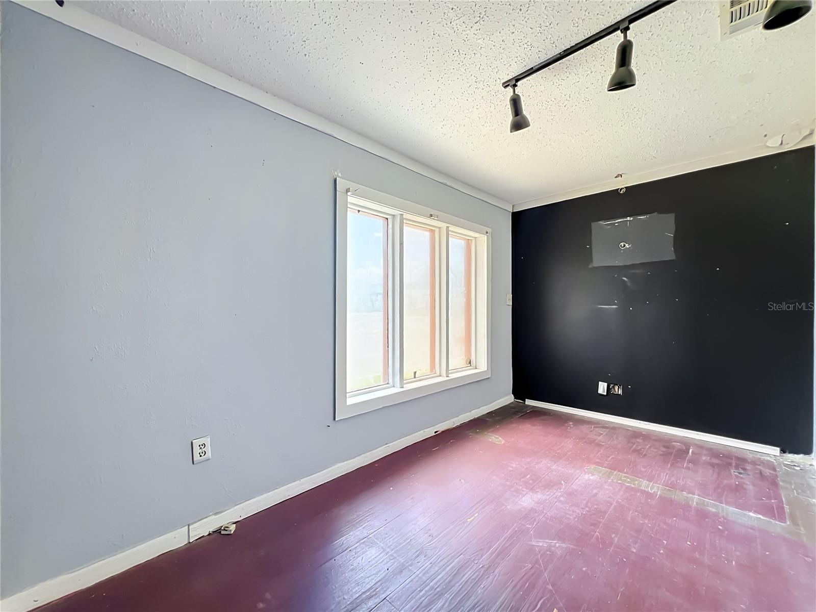 GLENROSE LEA - Commercial Sale