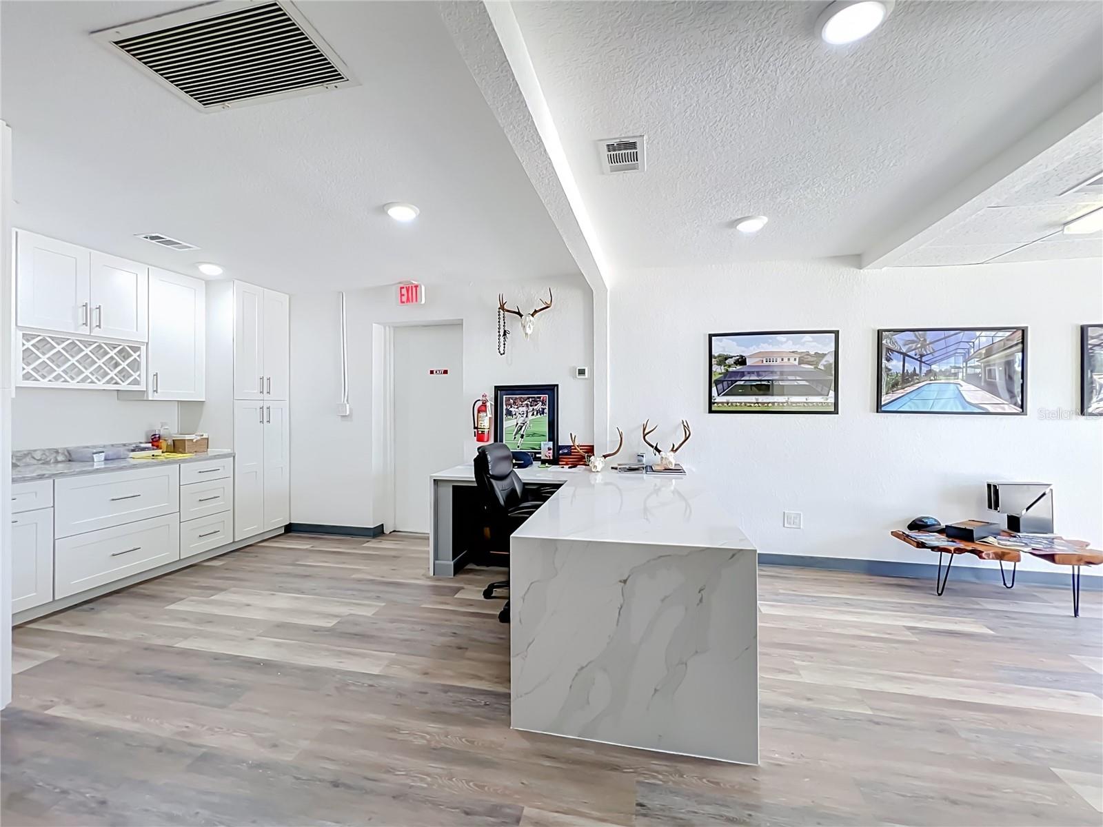 GLENROSE LEA - Commercial Sale