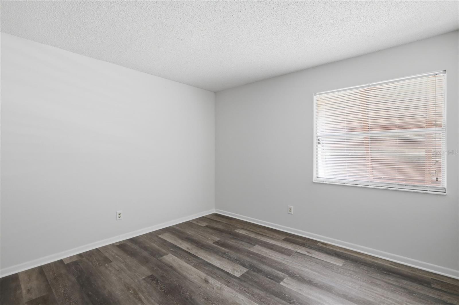 EDGEWATER CONDO APTS - Residential