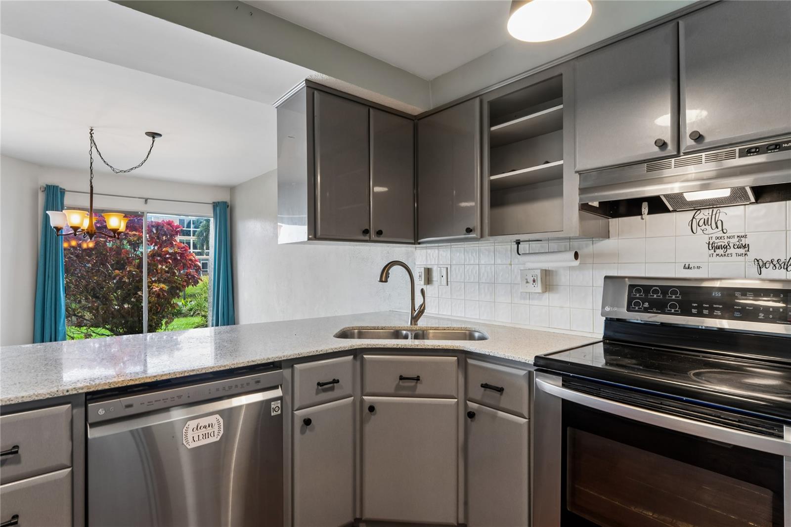 PENTHOUSE GREENS UNIT C CONDO APT C131 - Residential