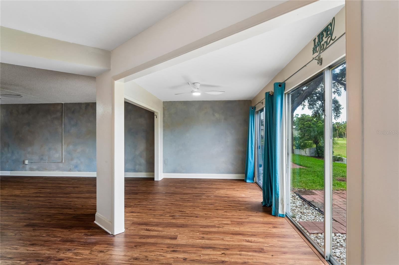 PENTHOUSE GREENS UNIT C CONDO APT C131 - Residential