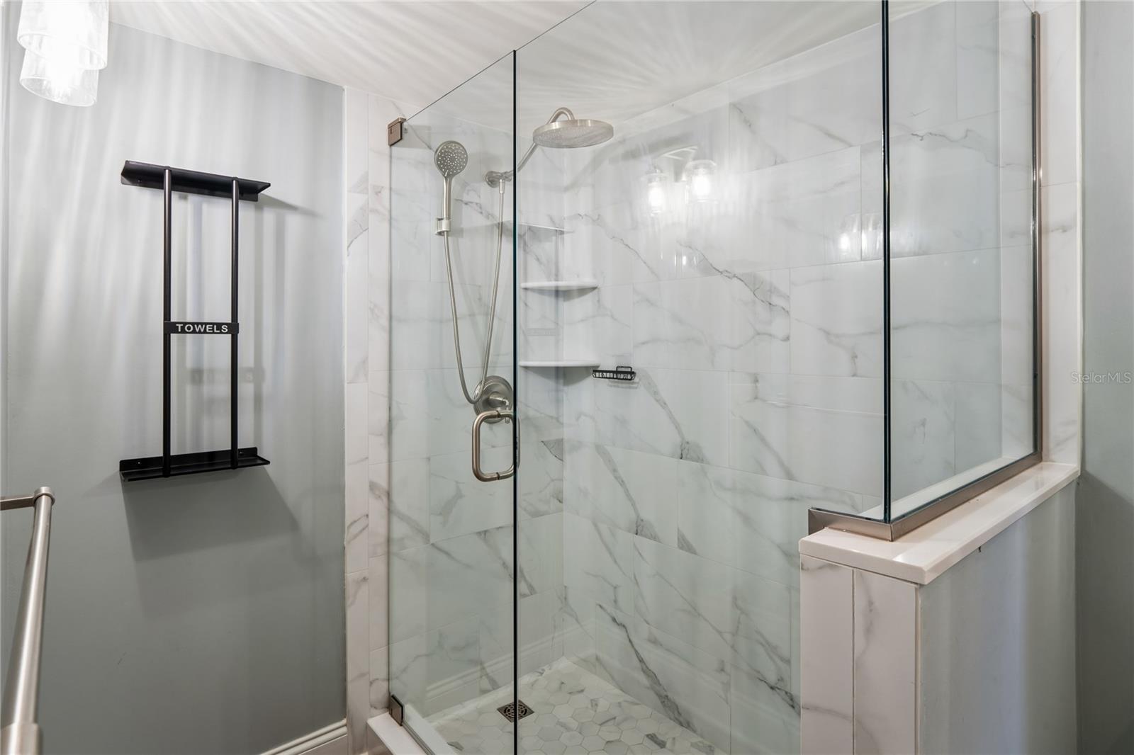 PENTHOUSE GREENS UNIT C CONDO APT C131 - Residential