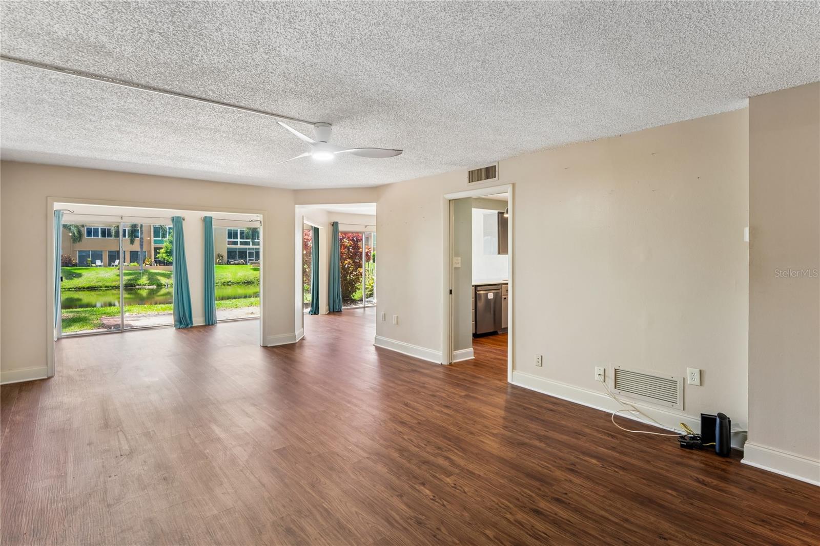 PENTHOUSE GREENS UNIT C CONDO APT C131 - Residential