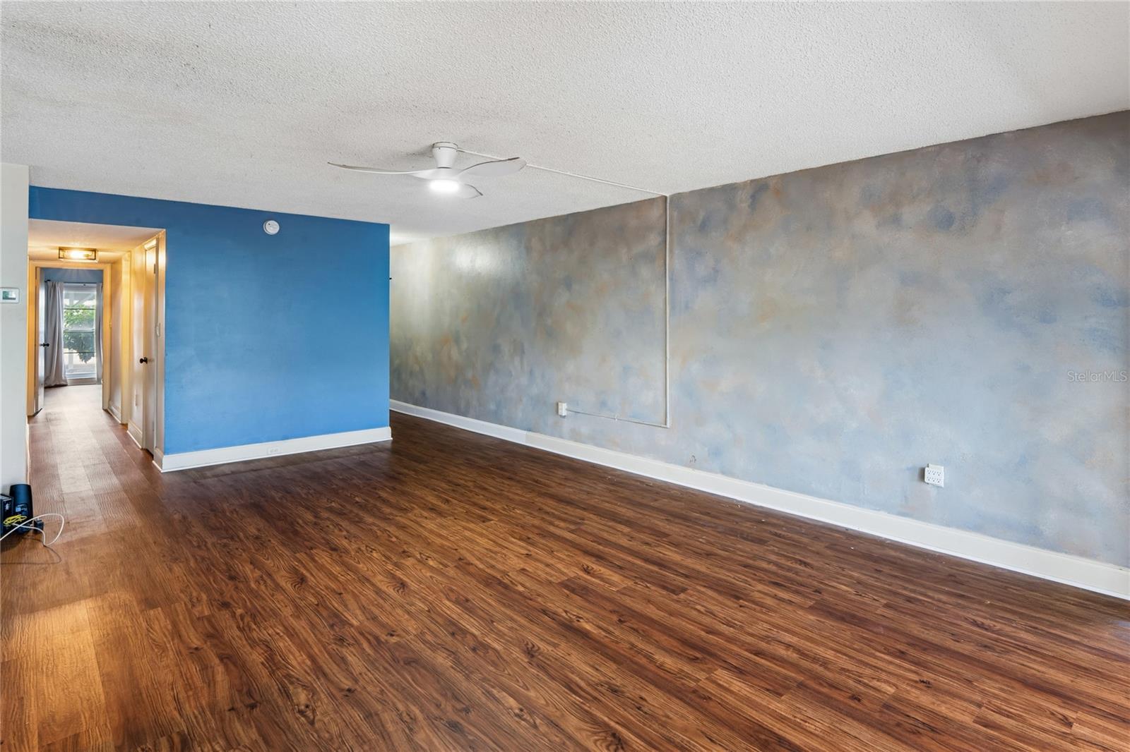 PENTHOUSE GREENS UNIT C CONDO APT C131 - Residential