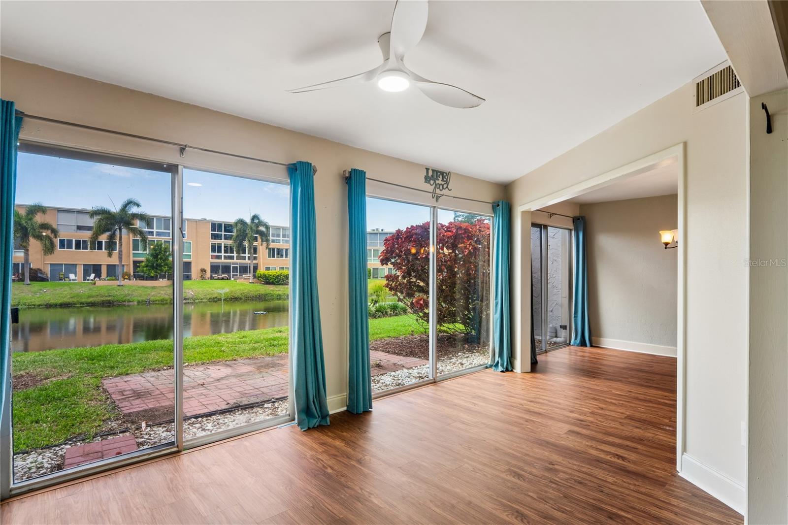 PENTHOUSE GREENS UNIT C CONDO APT C131 - Residential
