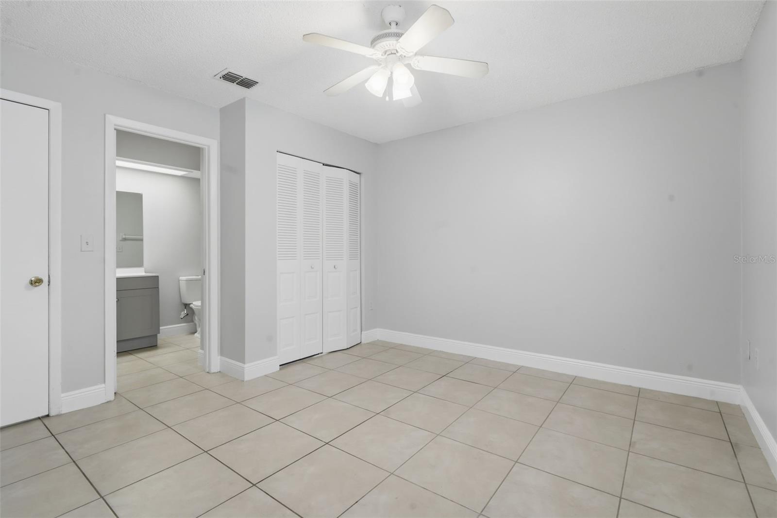CRYSTAL GROVE - Residential Income