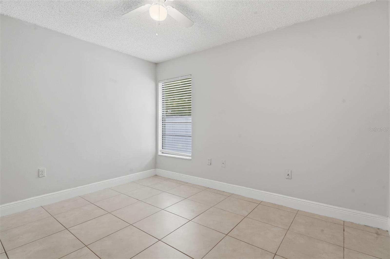 CRYSTAL GROVE - Residential Income