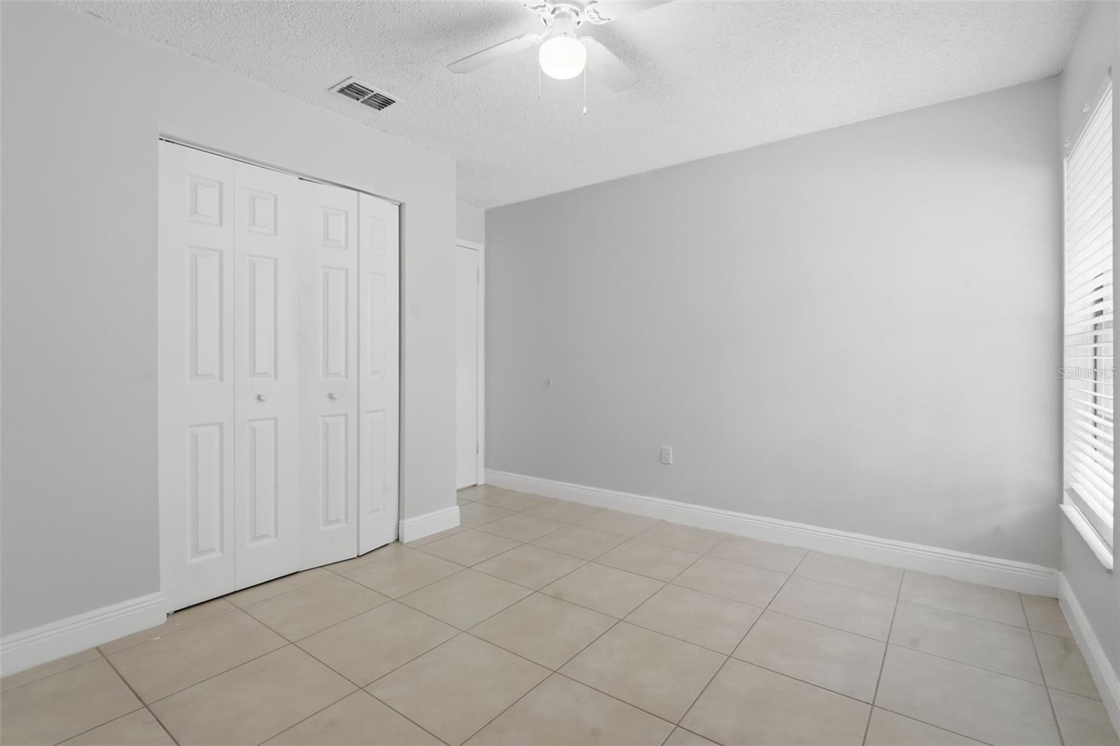 CRYSTAL GROVE - Residential Income