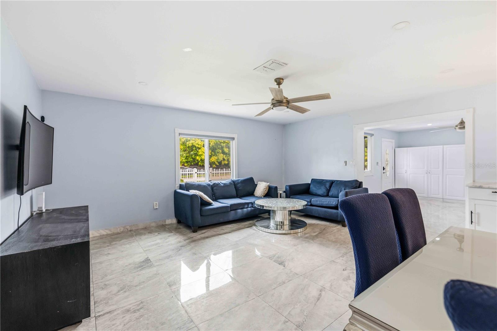 PALM GROVE - Residential