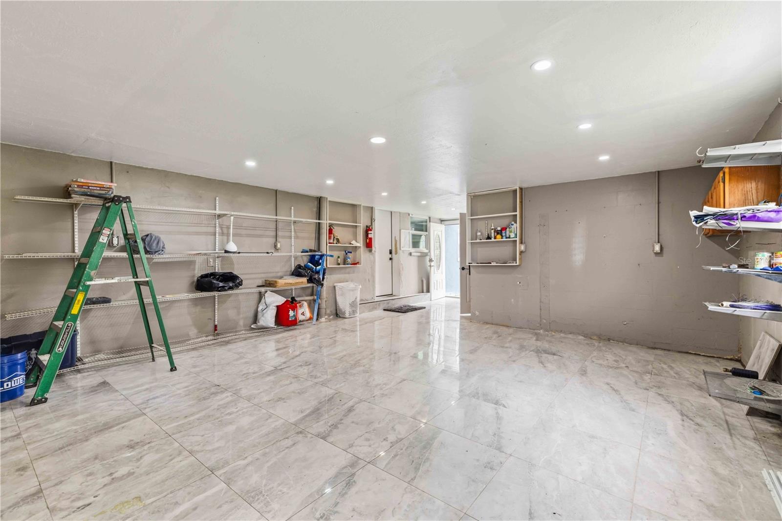 PALM GROVE - Residential