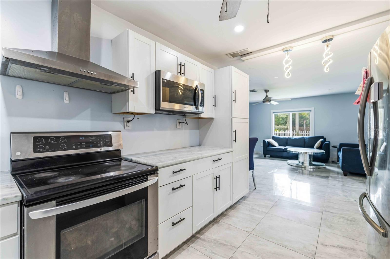 PALM GROVE - Residential