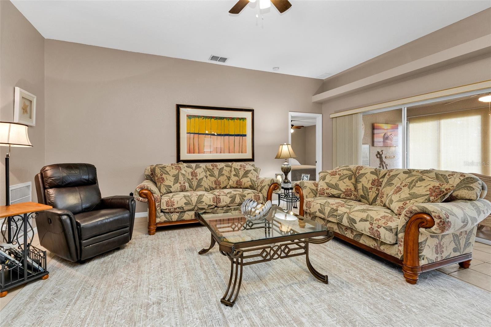 KINGS GATE PH 02 - Residential