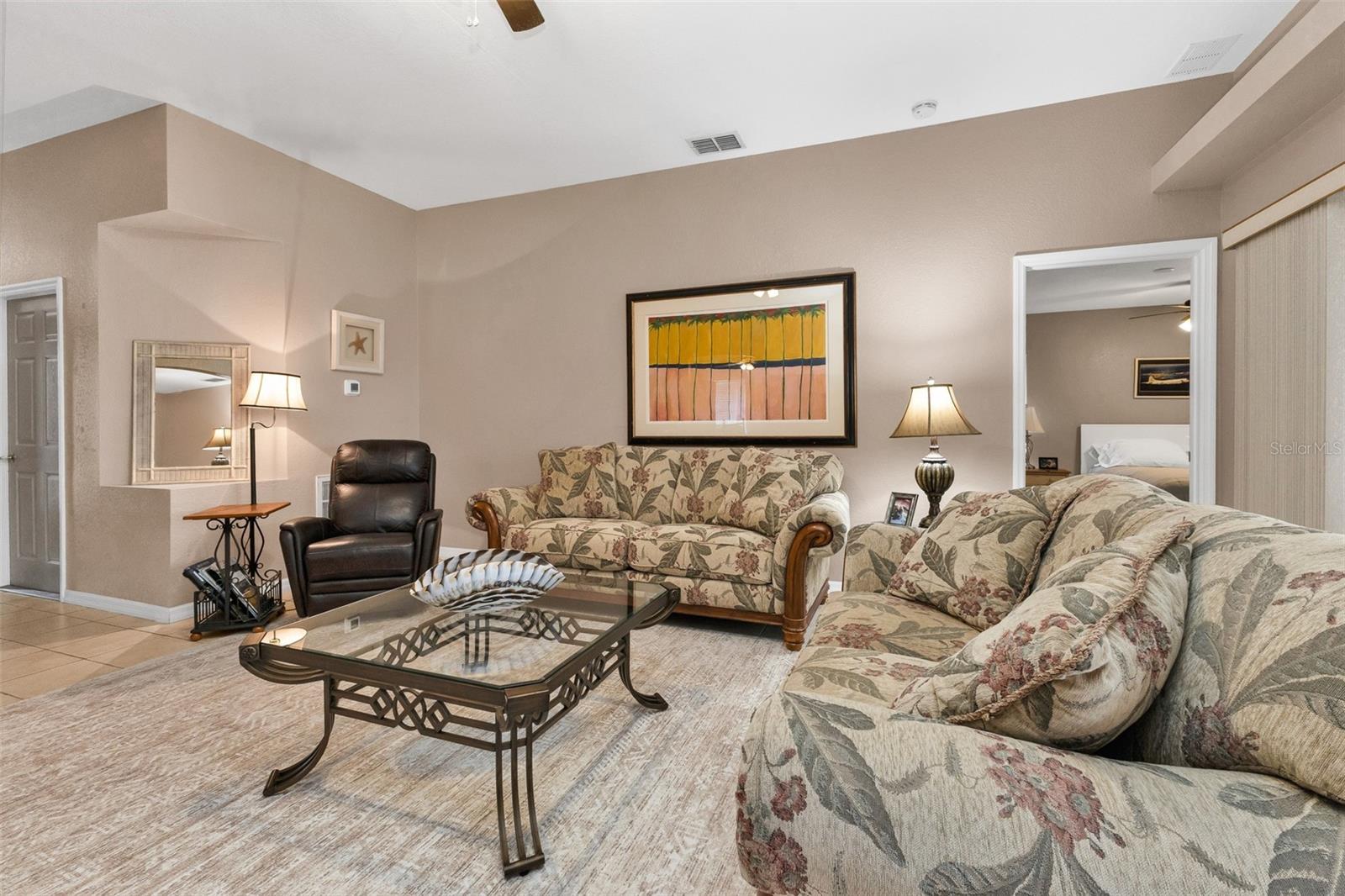 KINGS GATE PH 02 - Residential
