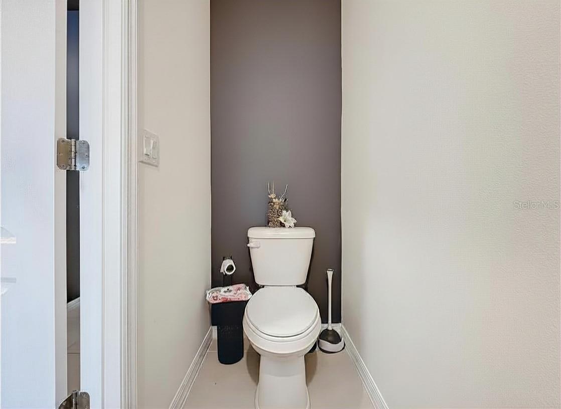 VENEZIA TWNHS - Residential