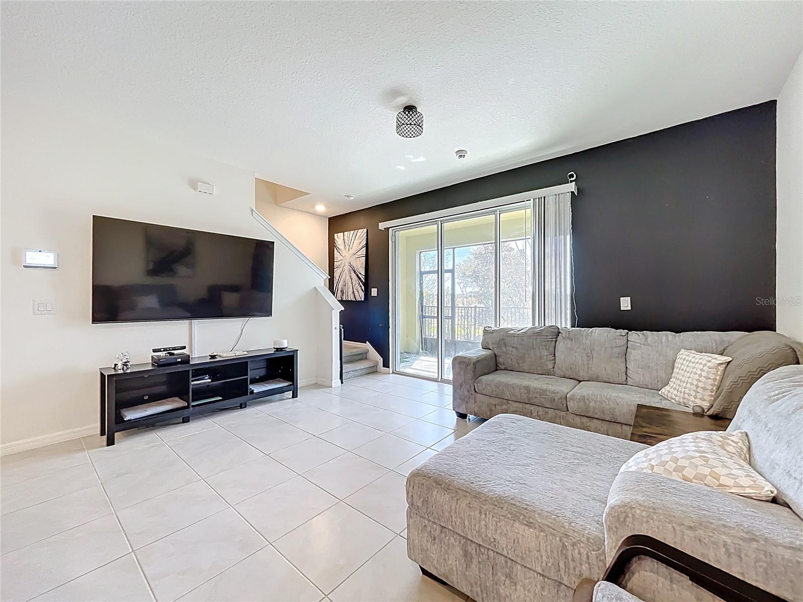 VENEZIA TWNHS - Residential