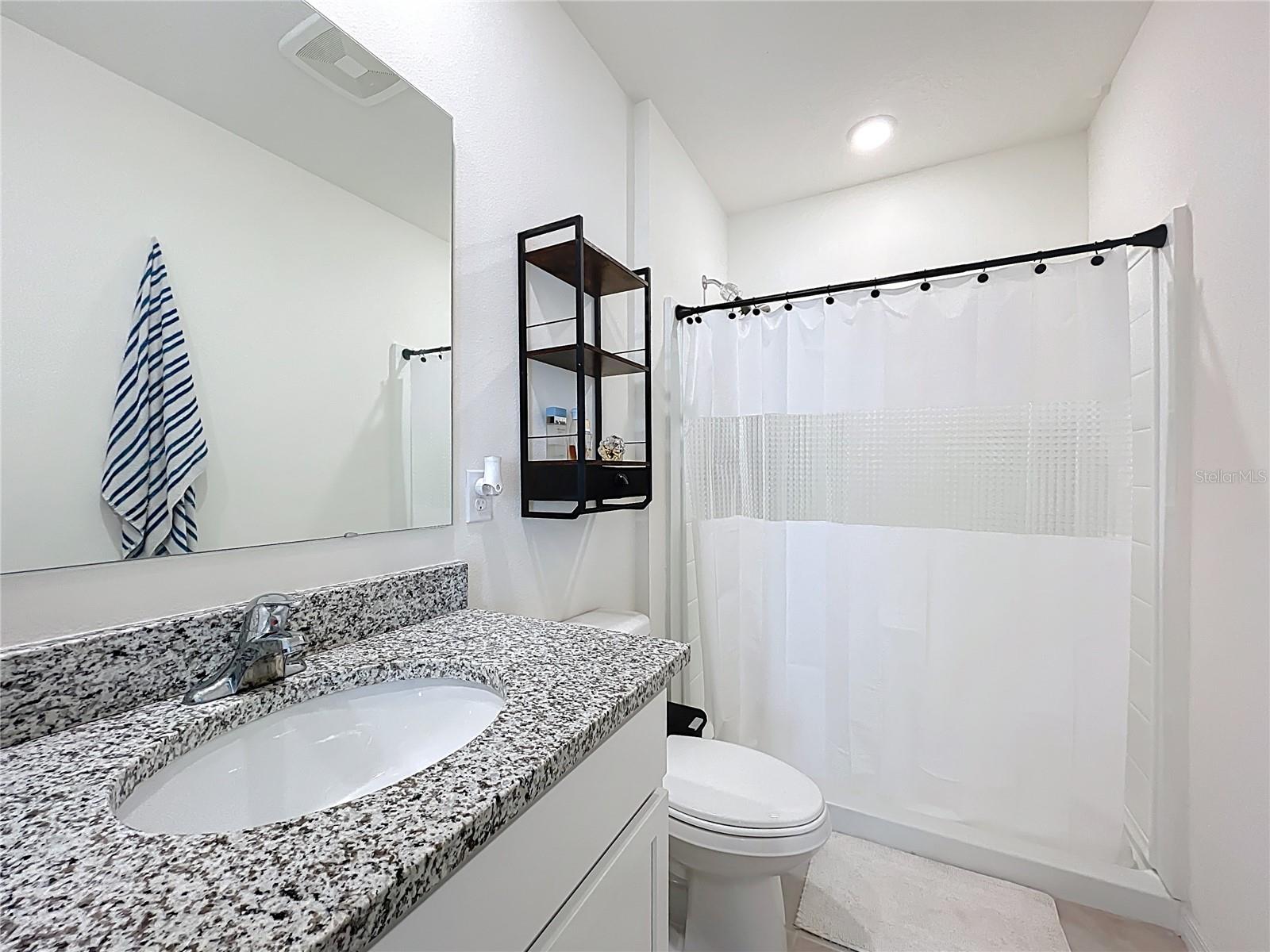 VENEZIA TWNHS - Residential
