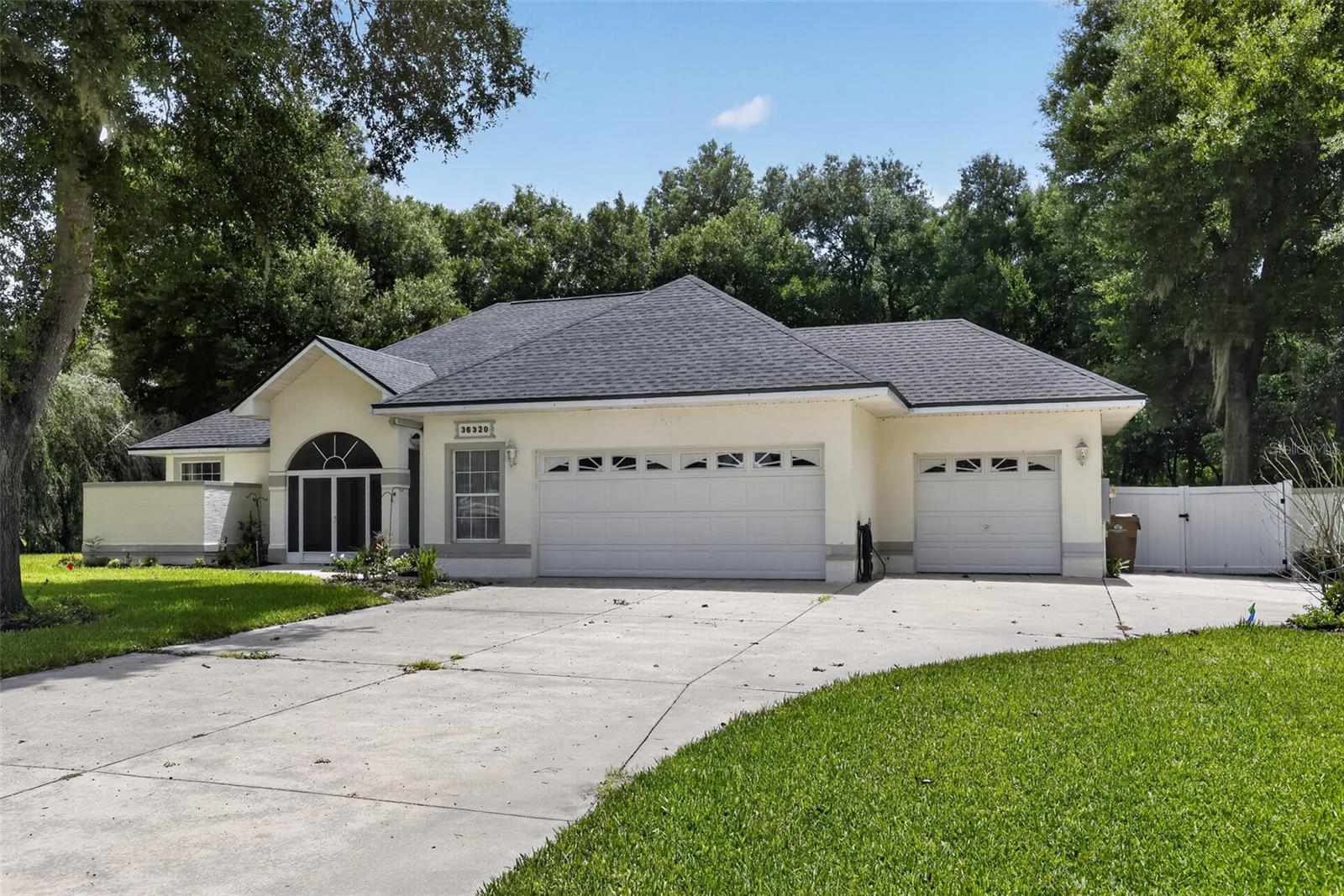 SPRING LAKE PINES SUB - Residential