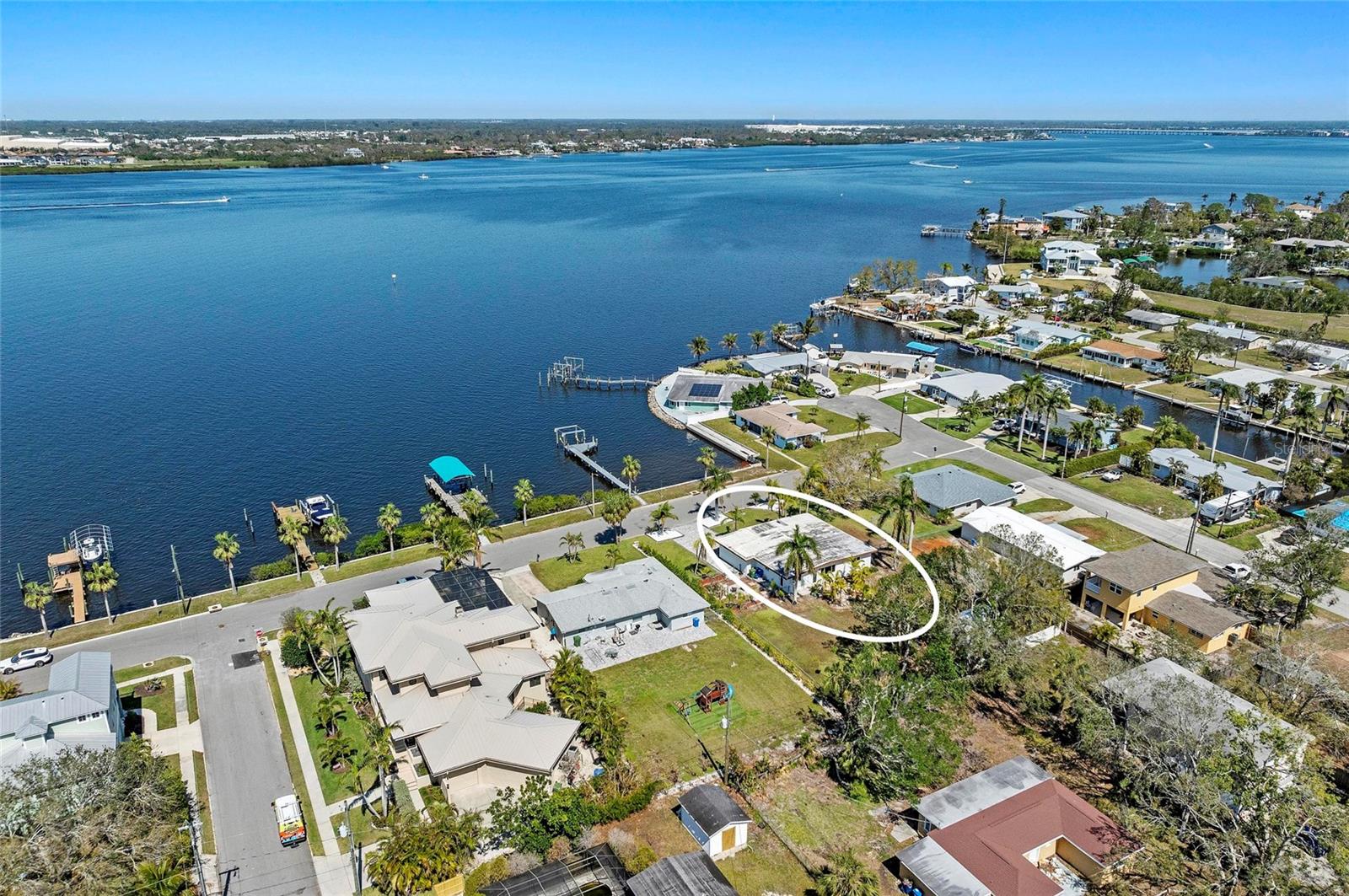 MANATEE GARDENS THIRD SEC - Residential