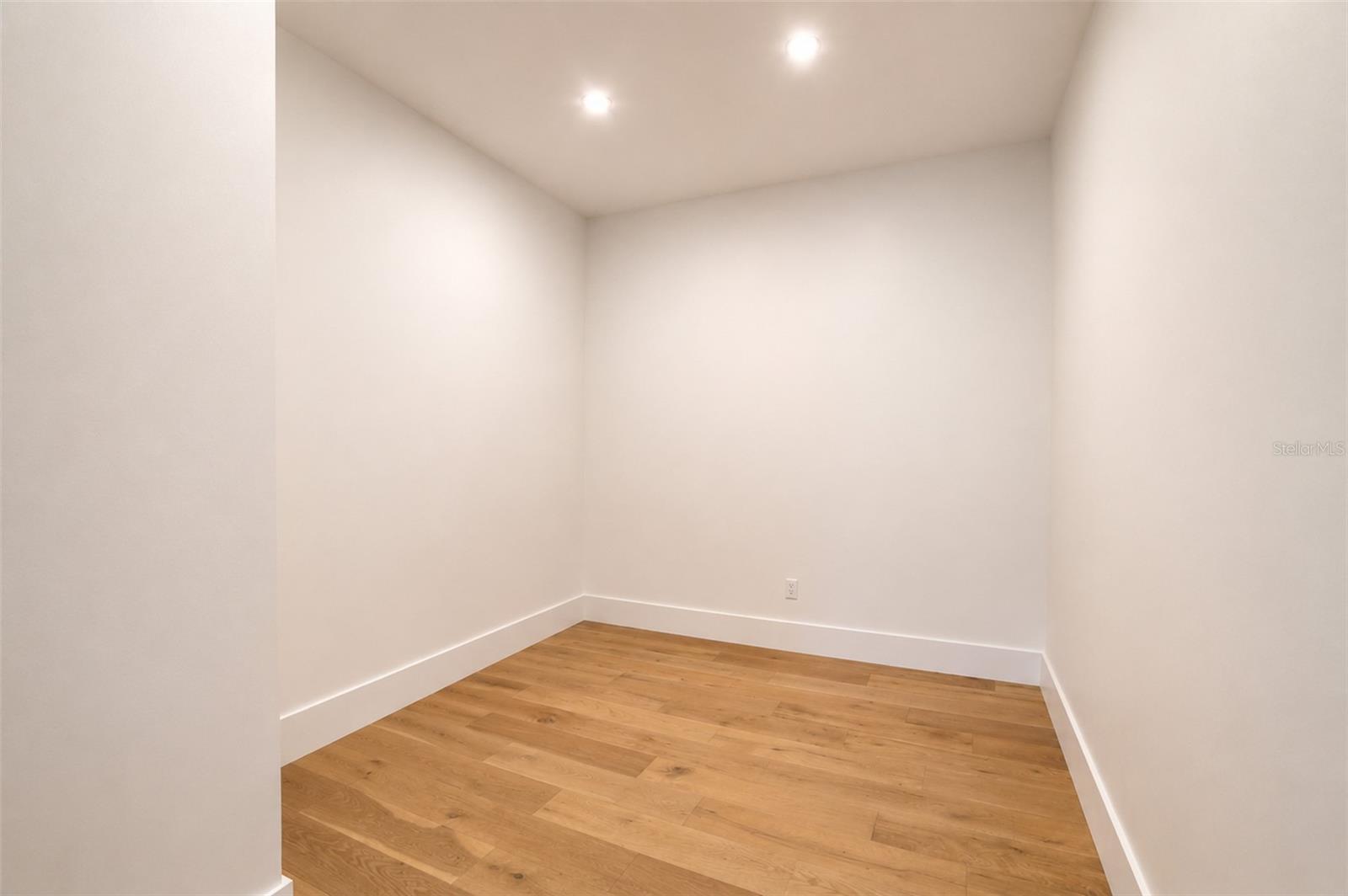 ORANGE & MARKHAM - Residential