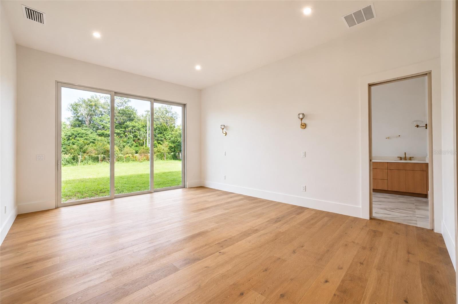 ORANGE & MARKHAM - Residential
