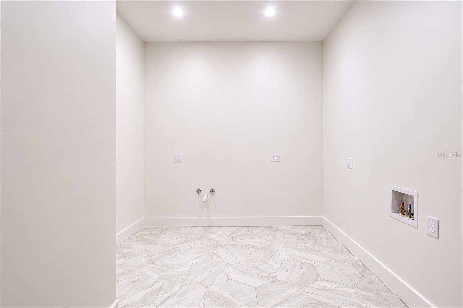 ORANGE & MARKHAM - Residential