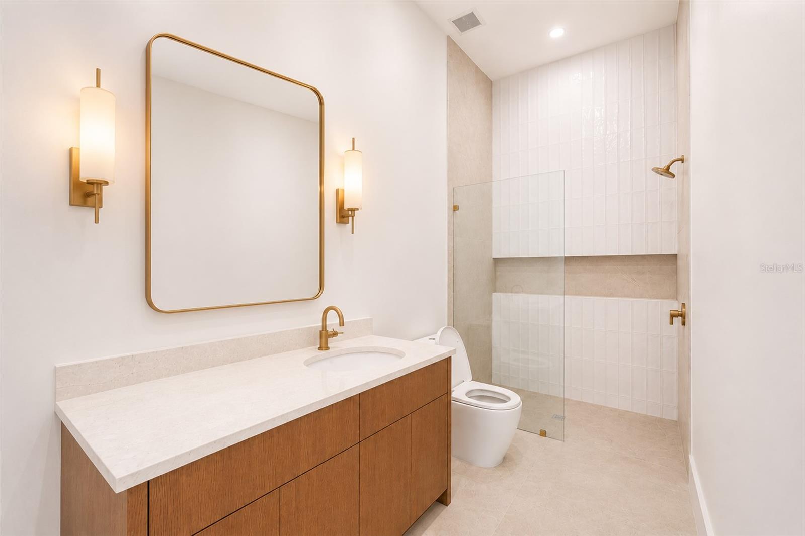 ORANGE & MARKHAM - Residential