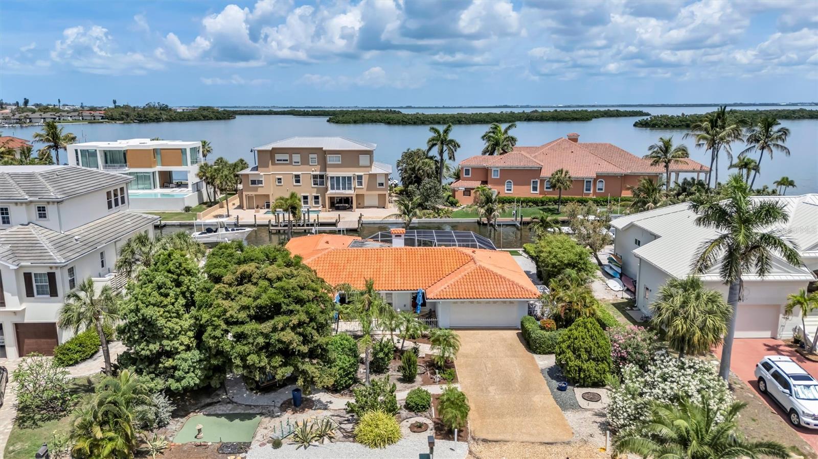 LONGBOAT KEY ESTATES - Residential