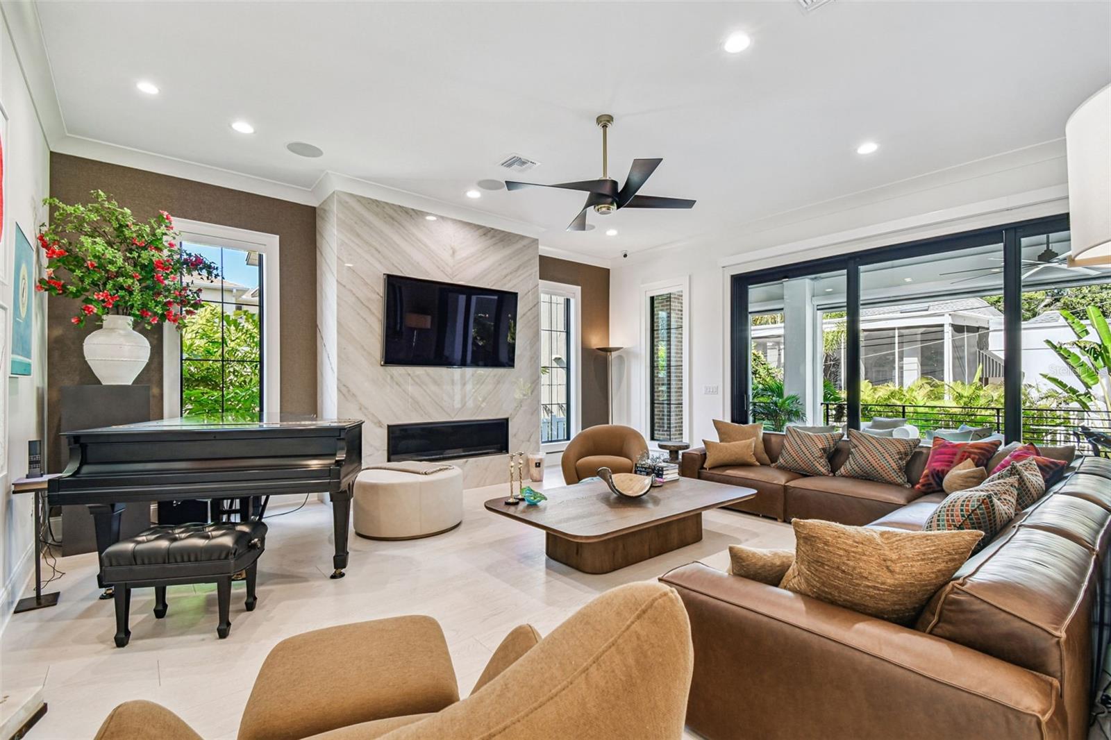HARBOR VIEW - Residential