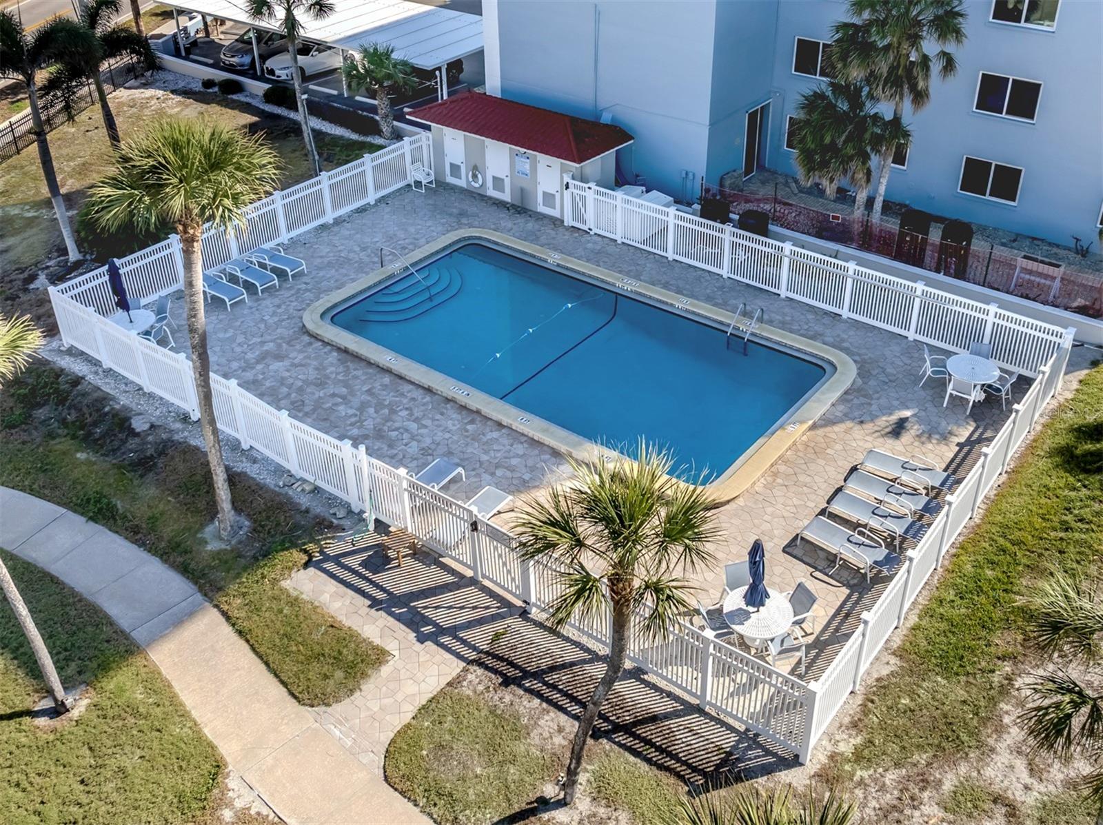 GULF TWIN TOWERS - Residential