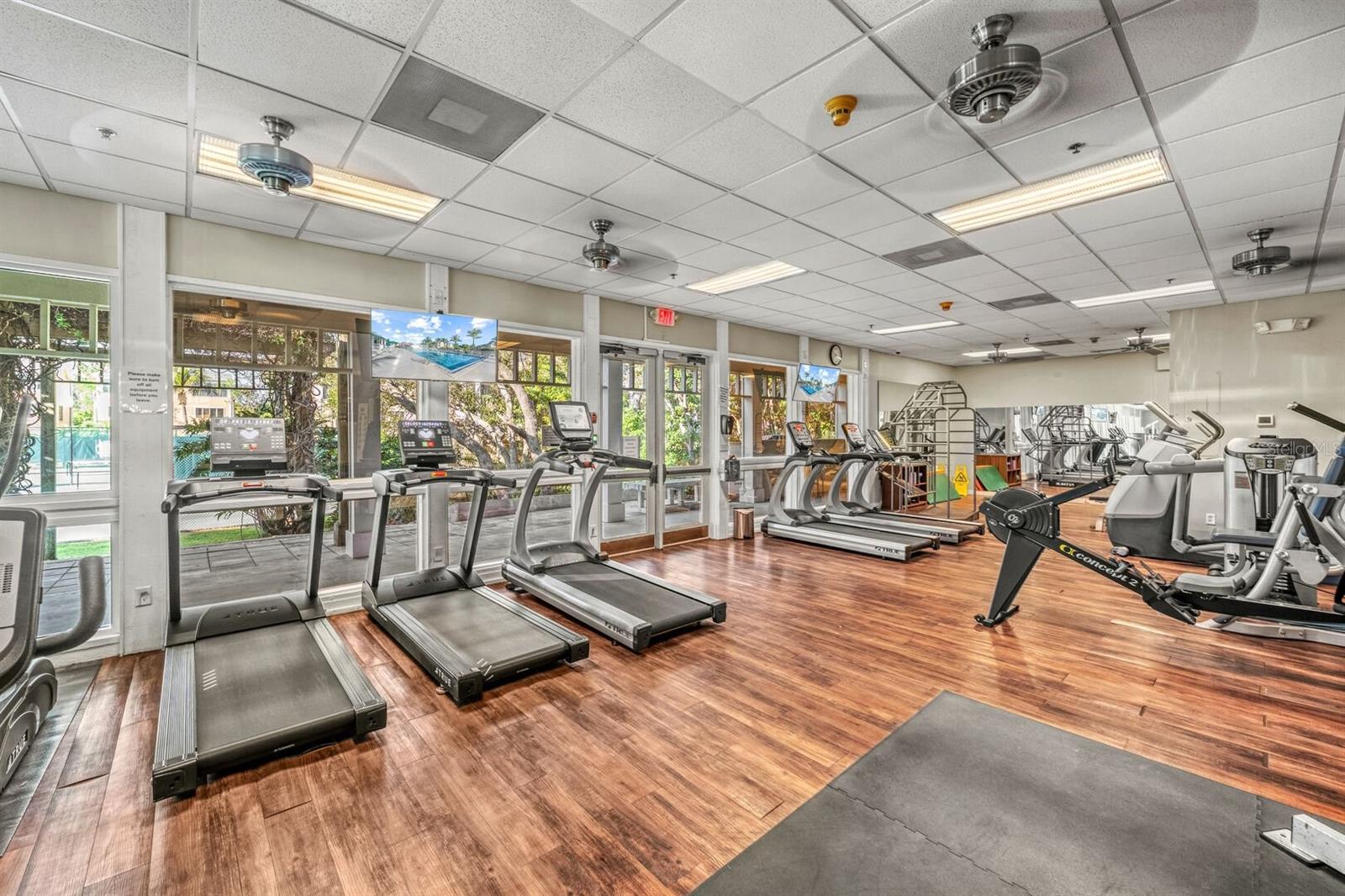 LONGBOAT KEY - Residential Income