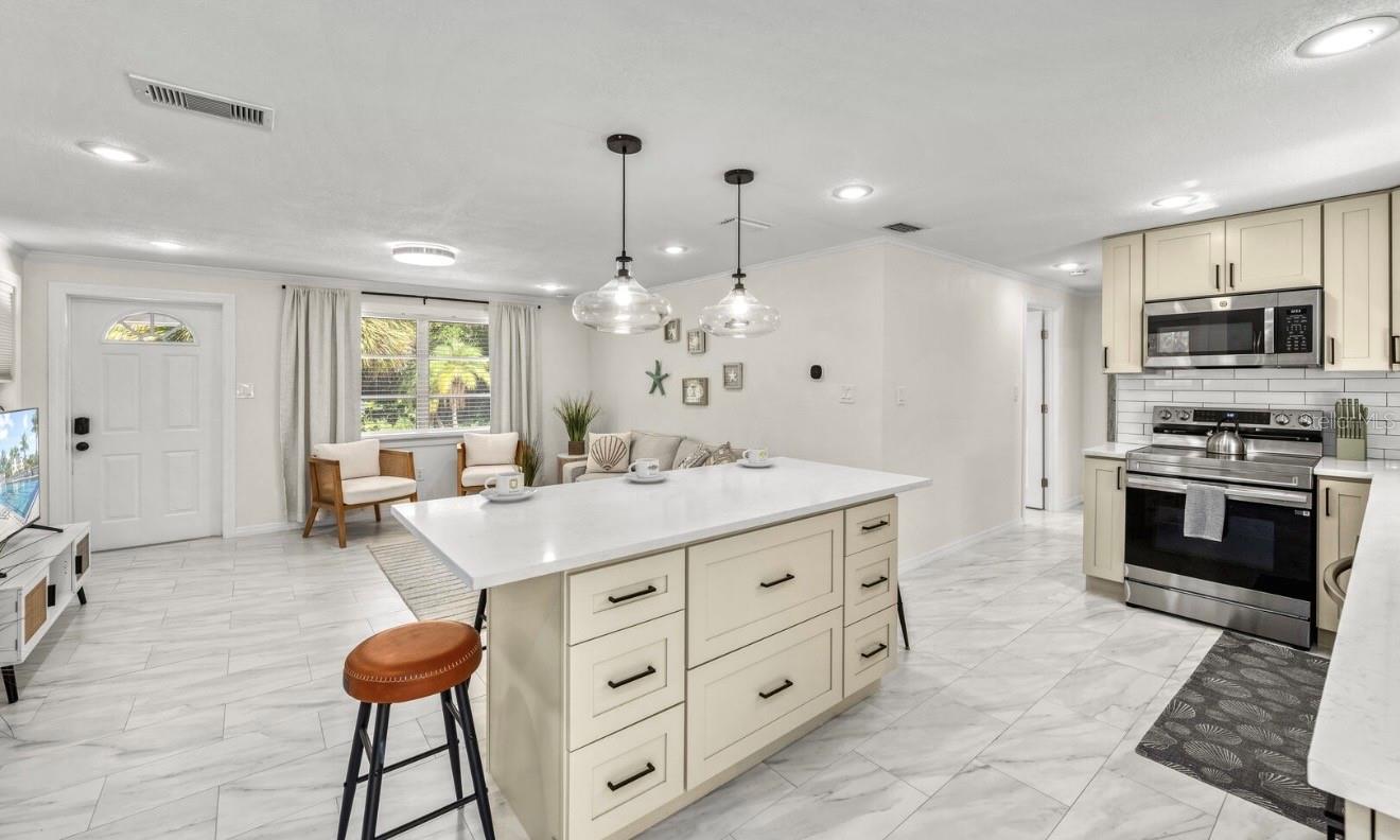 LONGBOAT KEY - Residential Income
