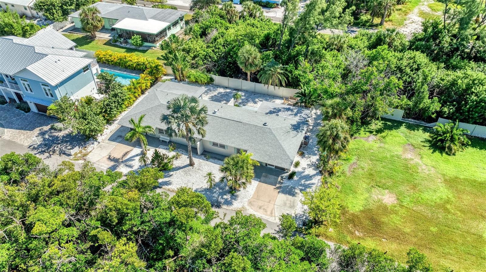 LONGBOAT KEY - Residential Income