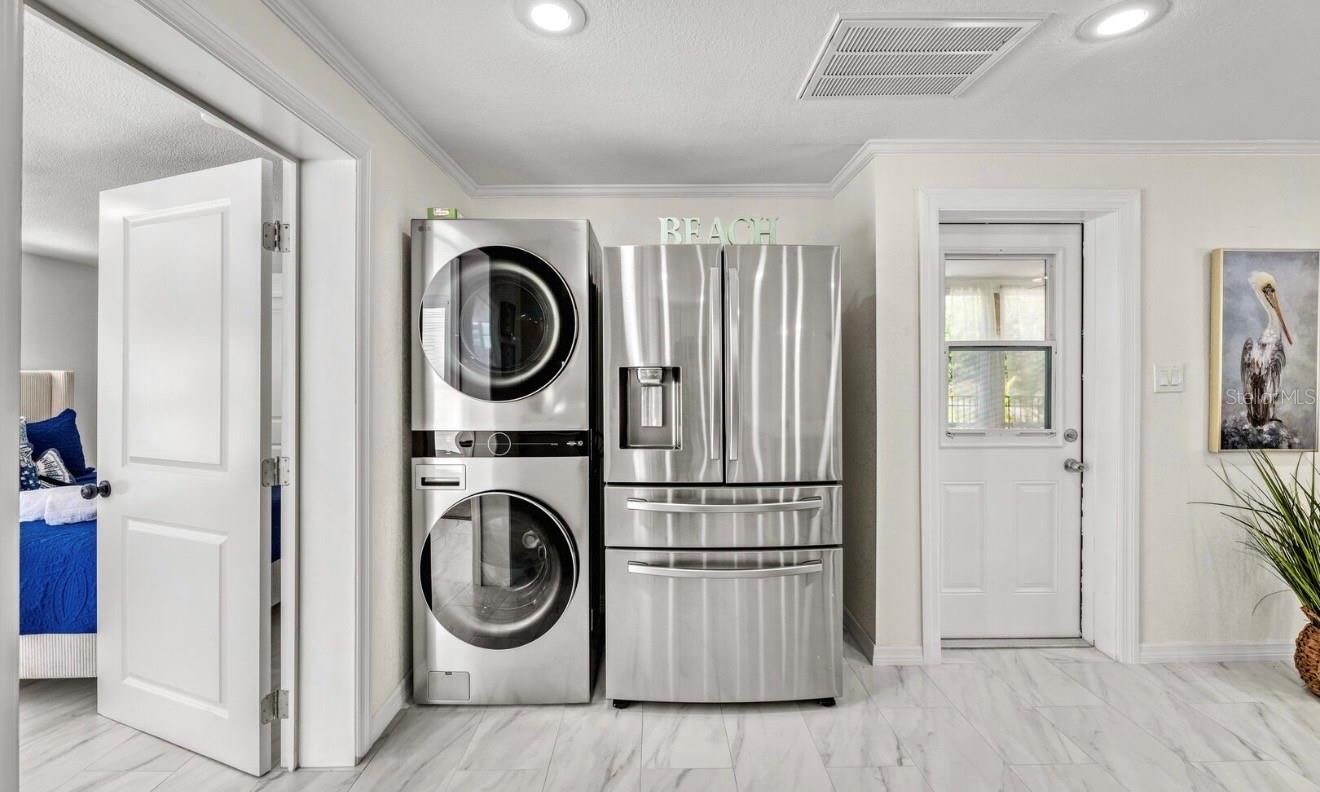 LONGBOAT KEY - Residential Income
