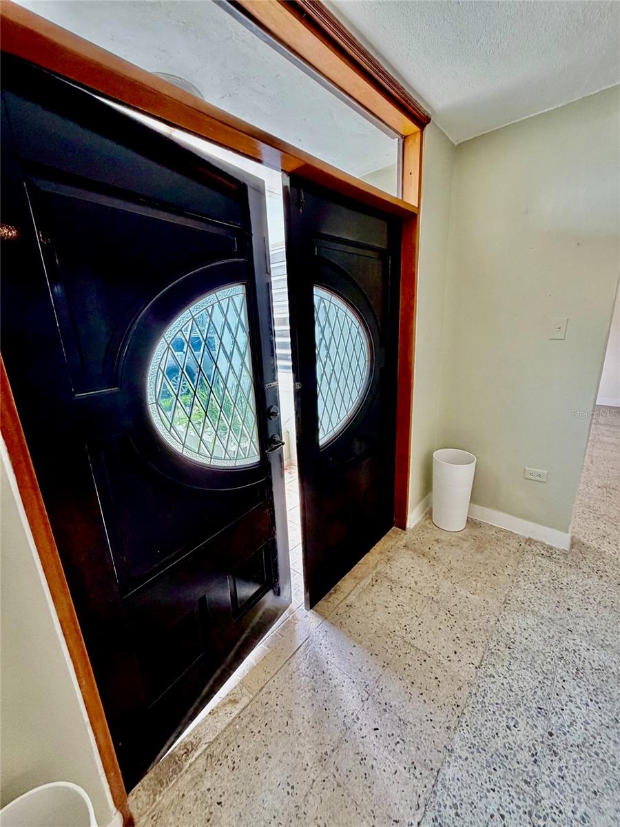 URBANIZACION LEVITTOWN LAKES - Residential