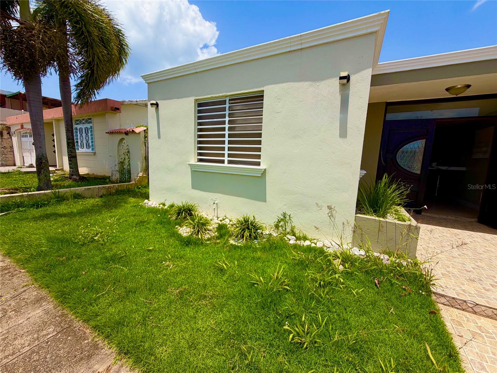 URBANIZACION LEVITTOWN LAKES - Residential
