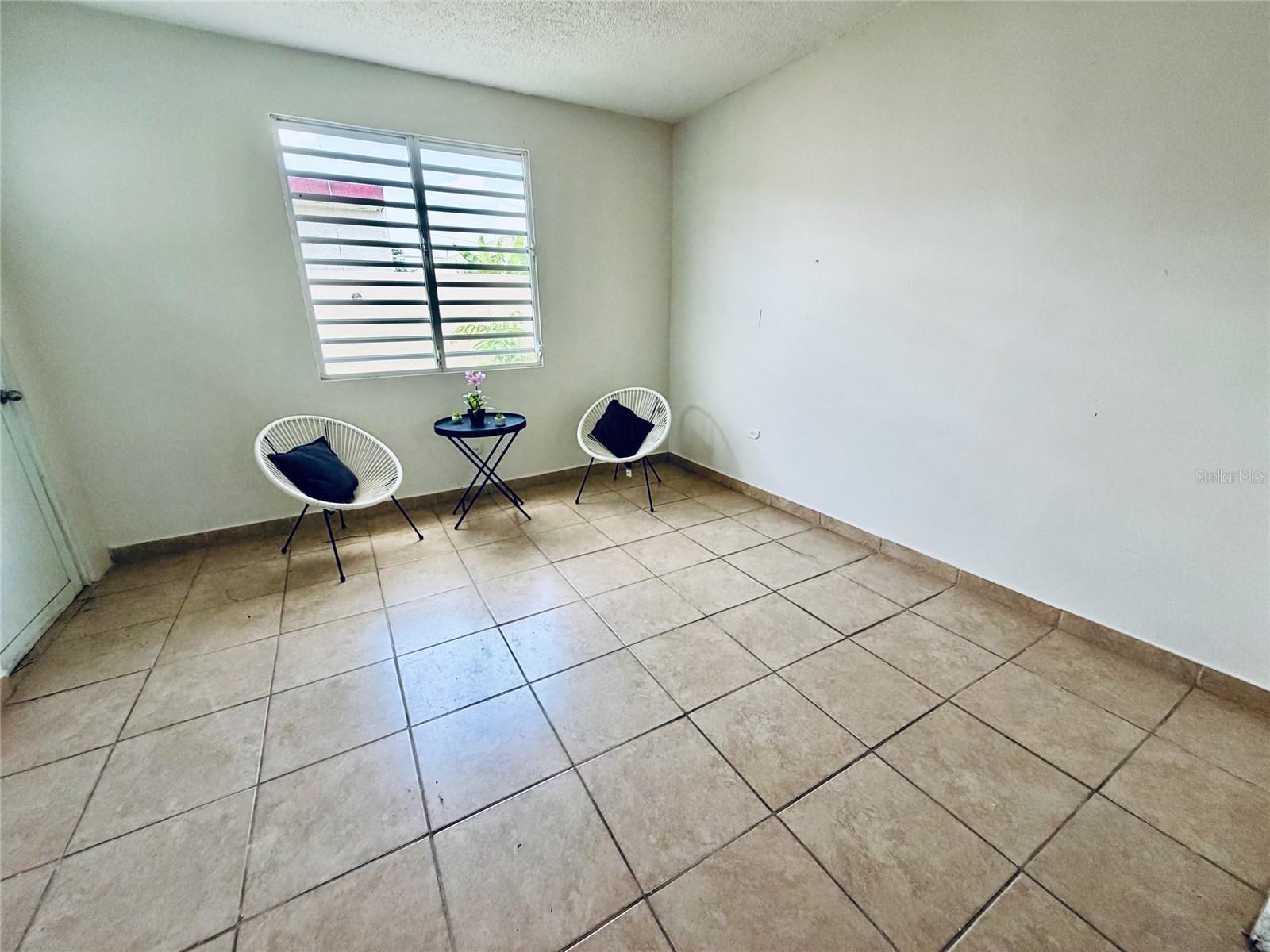 URBANIZACION LEVITTOWN LAKES - Residential