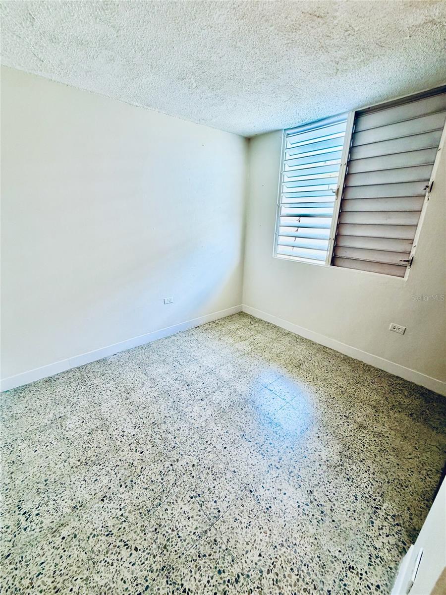 URBANIZACION LEVITTOWN LAKES - Residential